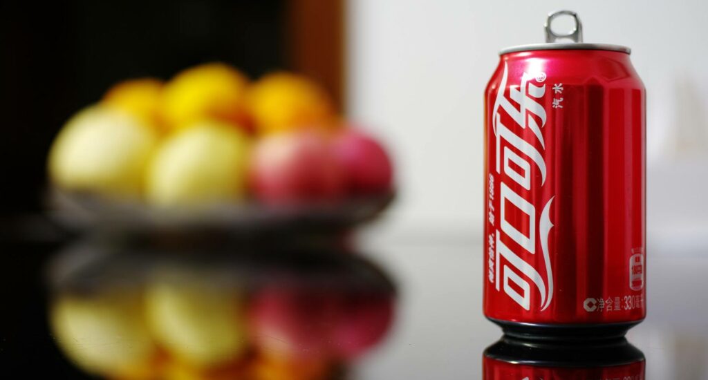 Drink Cola: Break up Persimmon Bezoar in Young Girl